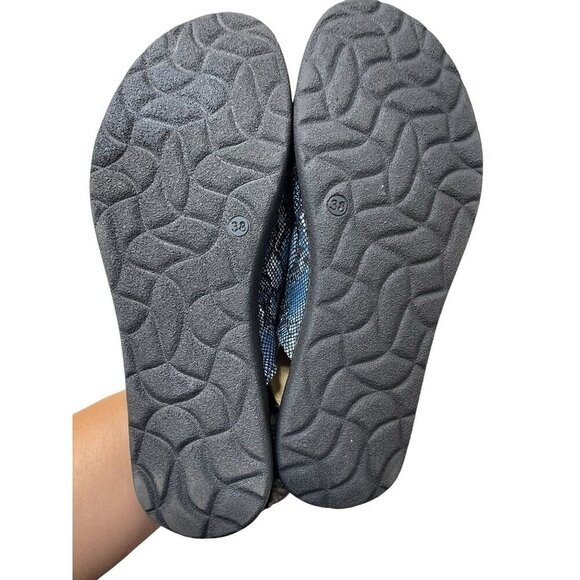 La Plume Asbury Sandals Women's Size 38 Navy Python Leather Slingback Shoes 7.5 - Picture 4 of 5